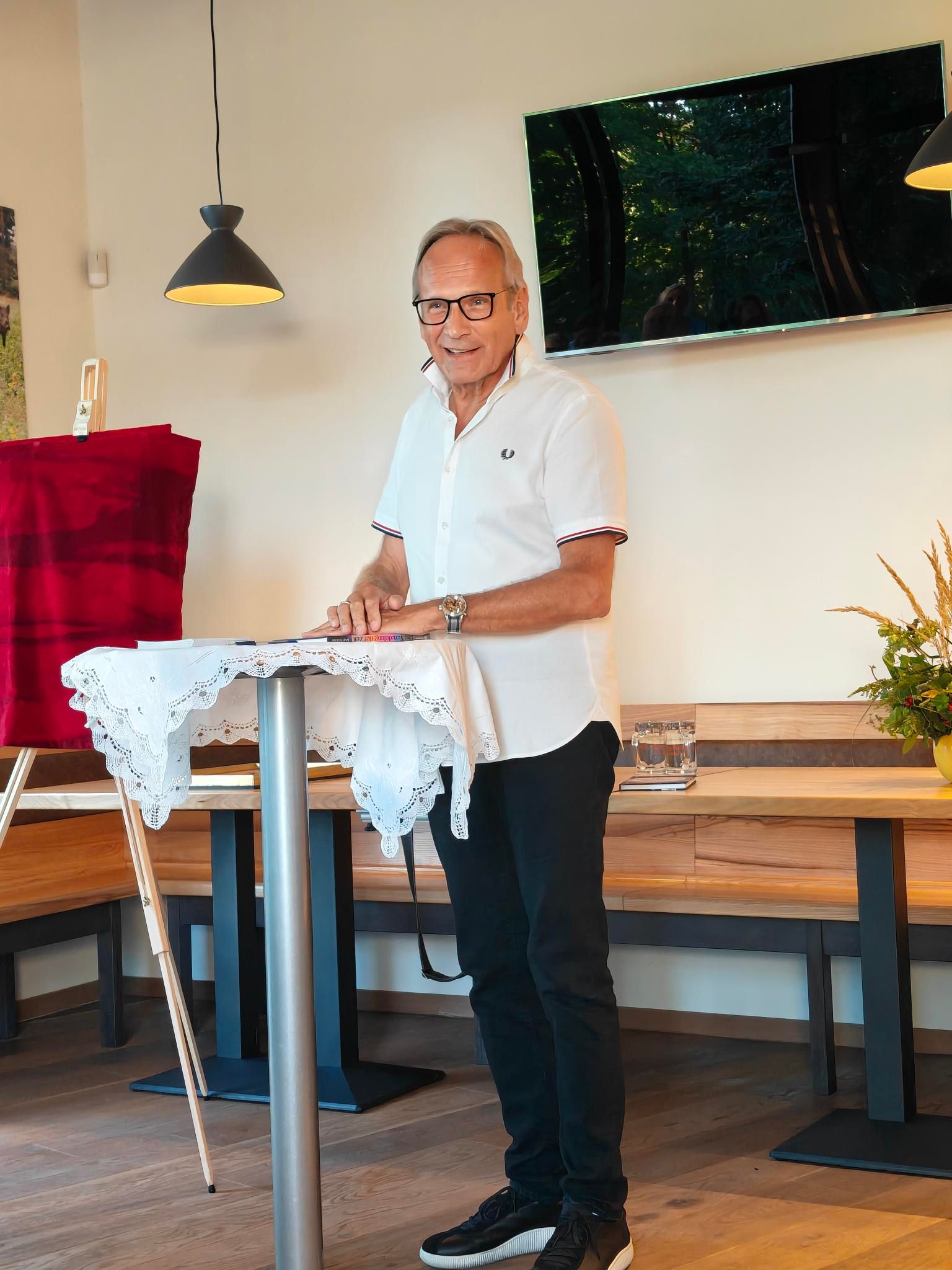 Buchpräsentation Arnold Mettnitzer